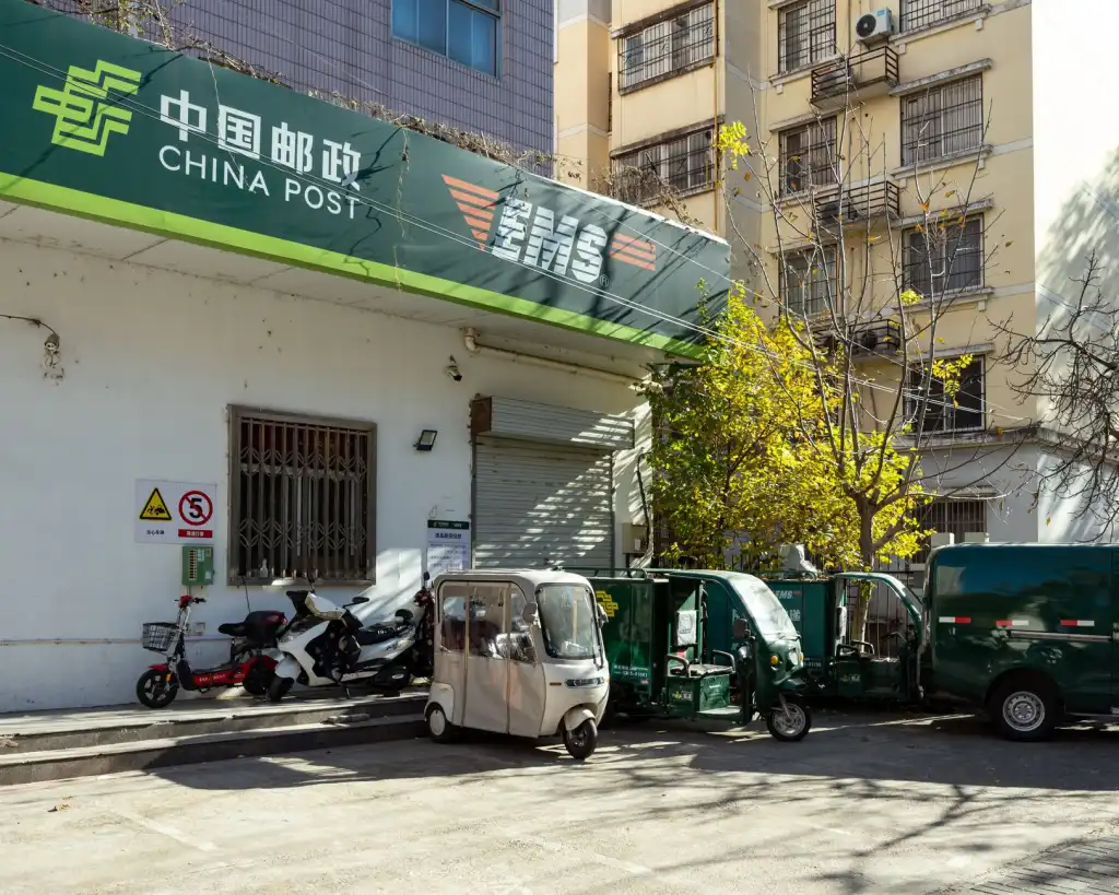 重庆太阳能光伏板选型指南：光伏组件功率与安装角度对发电效率的影响